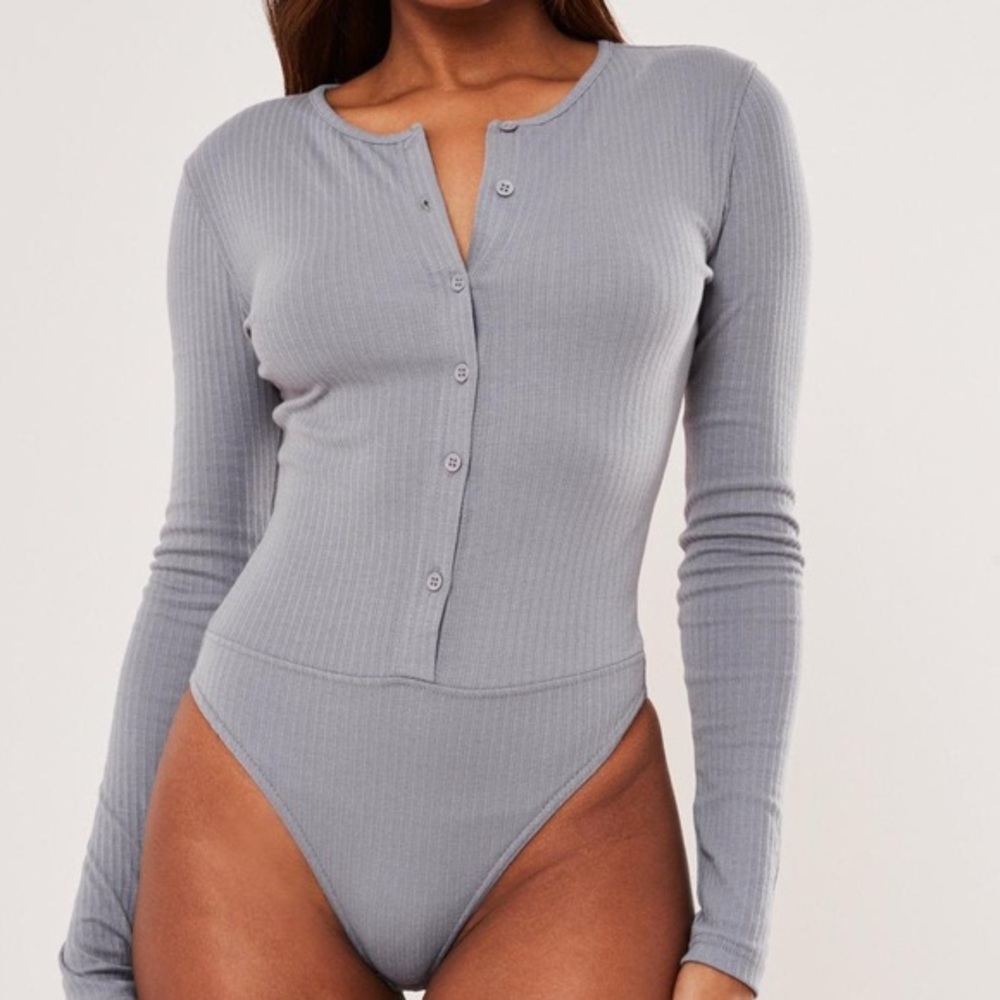 TALL BUTTON FRONT BODYSUIT
LILAC